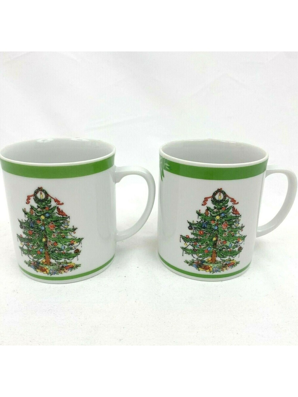 2 Vintage Georges Briard Yule Tide Coffee Mugs Christmas Tree Green Ribbon